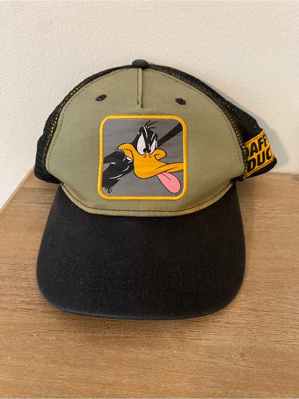 Warner Bros. Daffy Duck Trucker Hat - Olive, Black & Yellow